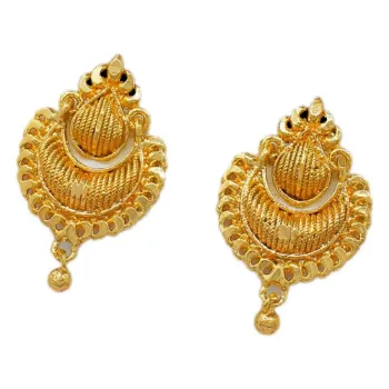 Attractive Gold Earring      